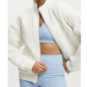Cotton On Body White Quilted Zip up Jacket Never worn size M